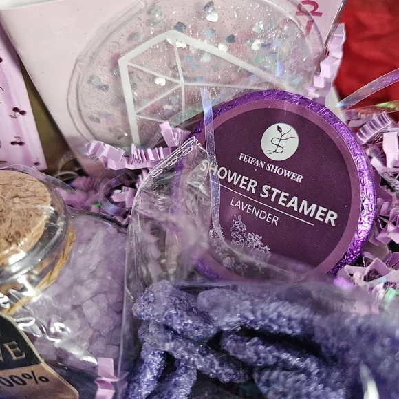 Plum Body Cream Gift Set - Picture 3 of 10